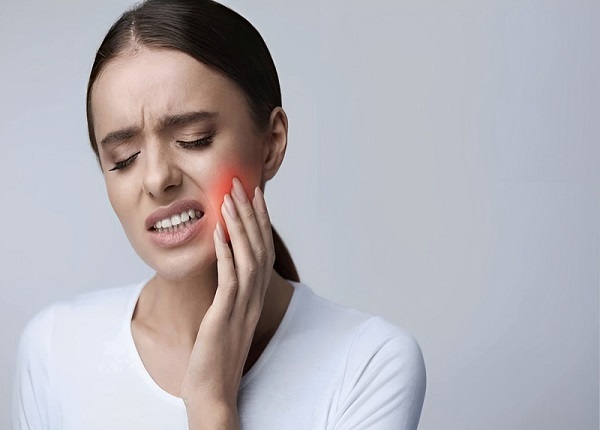 Viêm tuyến nước bọt gây ảnh hưởng đến sinh hoạt hàng ngày của người mắc